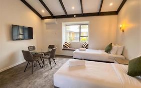 Avana Suites
